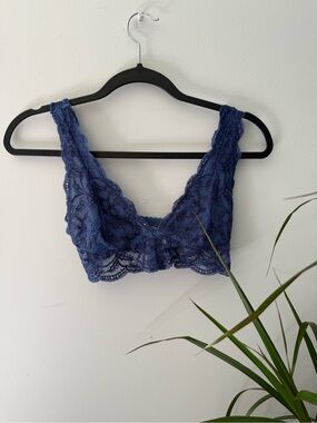 Intimo Navy Blue Floral Lace Bralette | Size Medium